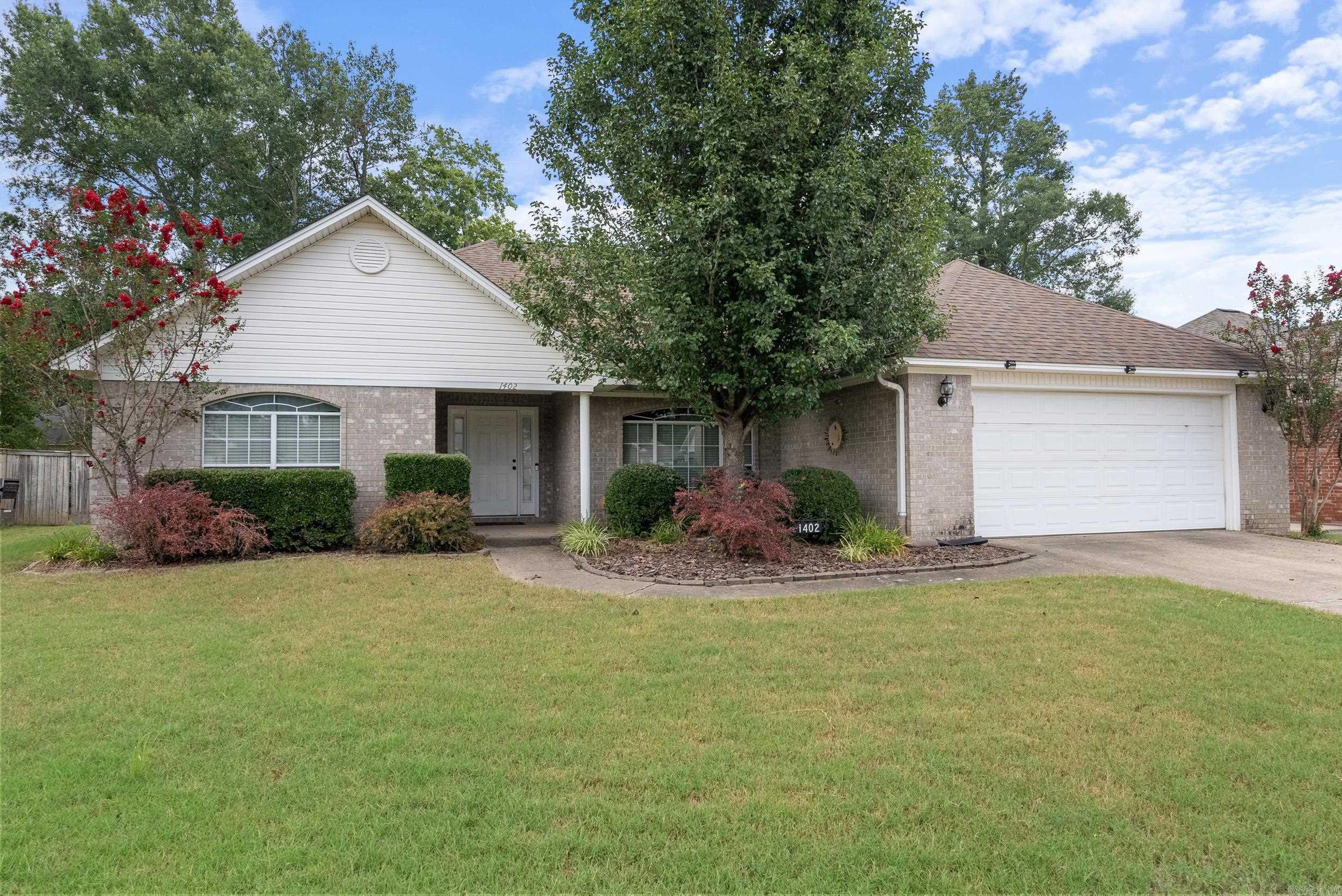 Pleasant Pointe Cir, Bryant, AR 72022