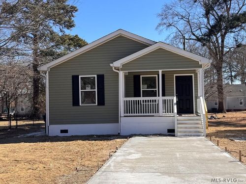 340 Rapids St, Roanoke Rapids, NC, 27870-1521 | Card Image