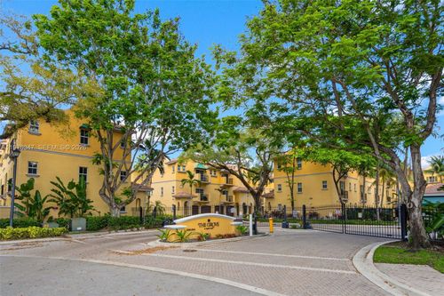 206-2540 Sw 14th Ave, Fort Lauderdale, FL, 33315-2230 | Card Image