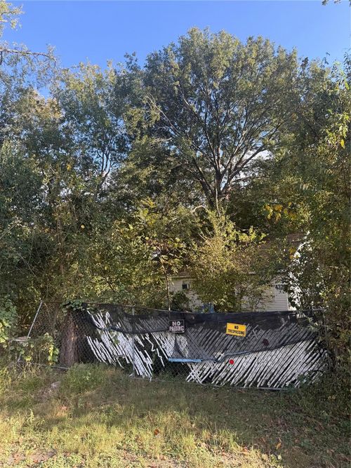 4320 Banner Dr, Houston, TX, 77013-3004 | Card Image