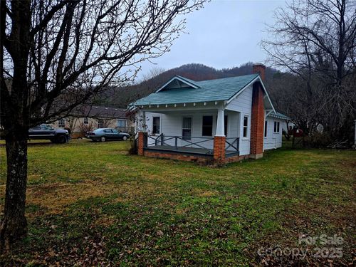 999 Chipper Curve Rd, Sylva, NC, 28779-5142 | Card Image