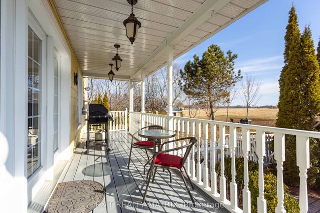 257 N Russell Rd, House other with 4 bedrooms, 3 bathrooms and 8 parking in Russell ON | Image 34