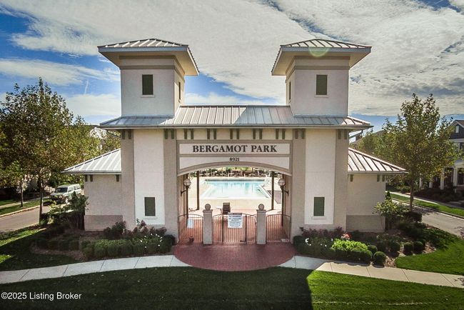 10600 Norton Commons Walk, Condo with 2 bedrooms, 2 bathrooms and null parking in Prospect KY | Image 38
