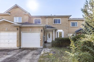 82 Lyfytt Cres, Home with 3 bedrooms, 2 bathrooms and 3 parking in Barrie ON | Image 3