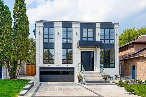 202 Carlton Rd, Unionville, ON, L3R3L8 | Card Image