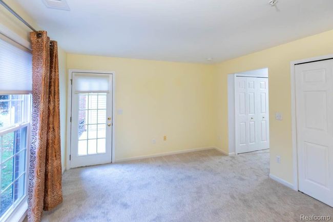 28460 Carlton Way Dr, Condo with 2 bedrooms, 2 bathrooms and null parking in Novi MI | Image 26