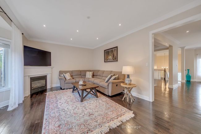 202 Woodspring Ave, House other with 4 bedrooms, 5 bathrooms and 6 parking in Newmarket ON | Image 13