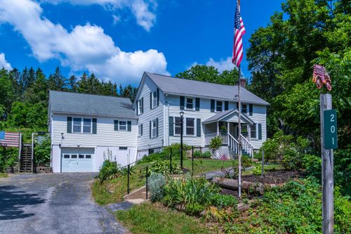 201 Main St, Hampton, CT, 06247-1418 | Card Image