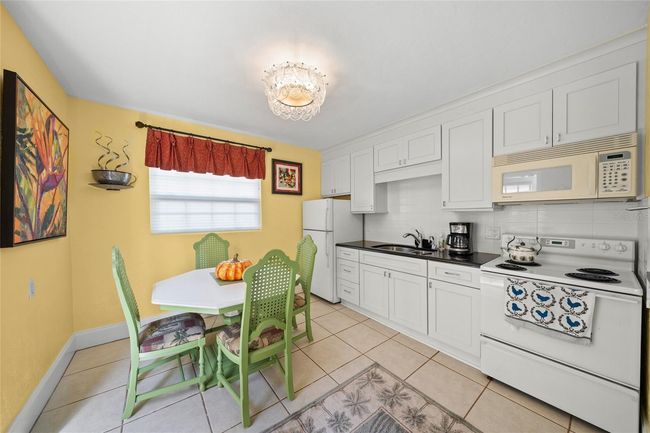 Guest House Kitchen | Image 43