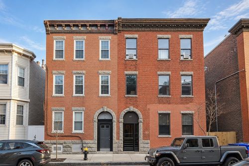 101-67 Frankfort St, Boston, MA, 02128-3119 | Card Image