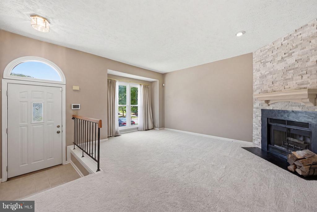 Residential in BURTONSVILLE 3