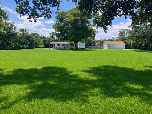 8781 N Virginia Ave, Palm Beach Gardens, FL, 33418-6154 | Card Image