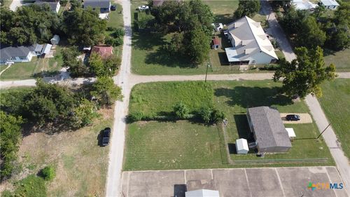 1009 N Madison Ave, Cameron, TX, 76520 | Card Image