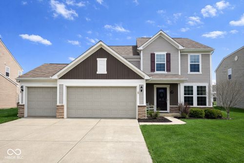 6638 Keepsake Dr, Whitestown, IN, 46075-6203 | Card Image