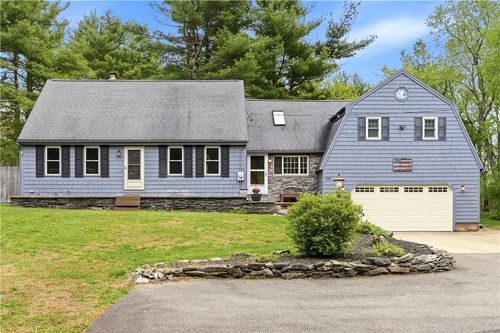 663 Round Top Rd, Burrillville, RI, 02830-1041 | Card Image