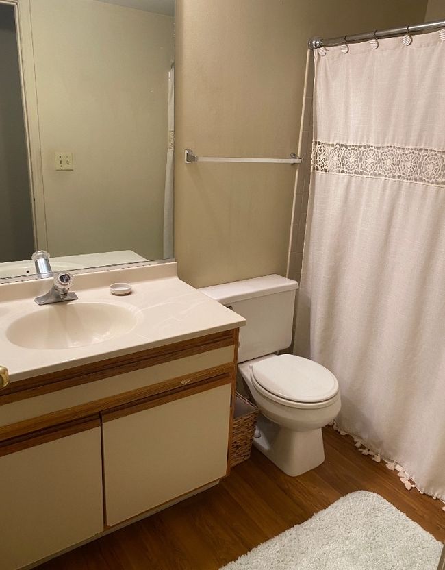 APT-301 - 208 Glengarry Dr, Condo with 2 bedrooms, 2 bathrooms and 2 parking in Bloomingdale IL | Image 11