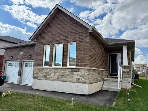 115 Maple St, Drayton, ON, N0G1P0 | Card Image