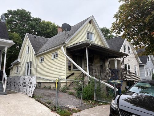 73 Kosciusko St, Rochester, NY, 14621-3709 | Card Image