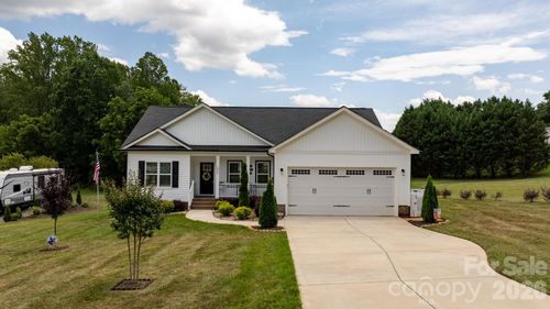 2026 Crestdale Ln, Newton, NC, 28658-9580 | Card Image