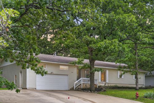 1041 Ha Ha Tonka Rd, Camdenton, MO, 65020-7608 | Card Image