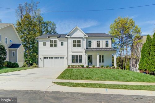 7917 Maryknoll Ave, BETHESDA, MD, 20817-2924 | Card Image