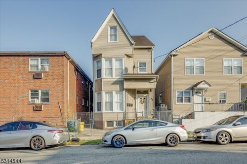 92 Bloomfield Ave, Paterson, NJ, 07503-2432 | Card Image