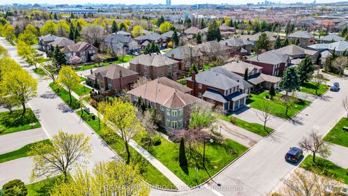 2 Schooner Crt, Markham, ON, L6C1R2 | Card Image