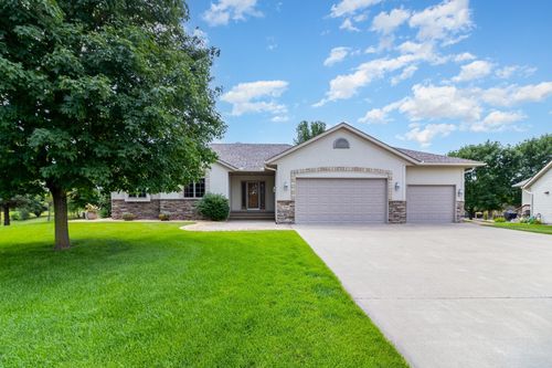 809 Horizon Ct, Belle Plaine, MN, 56011-3107 | Card Image