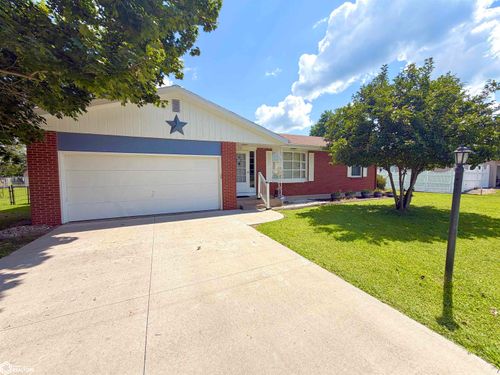 710 Ramsey St., West Burlington, IA, 52655 | Card Image