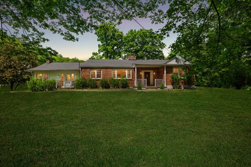 1155 Ridge Hill Rd, Goodlettsville, TN, 37072-8901 | Card Image