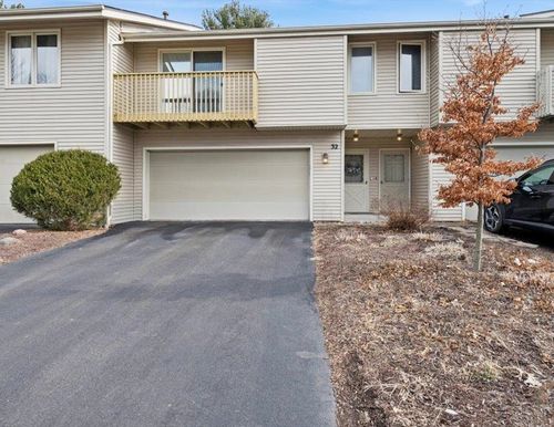 unit-32-4657 High Point Dr, Rockford, IL, 61114-4842 | Card Image