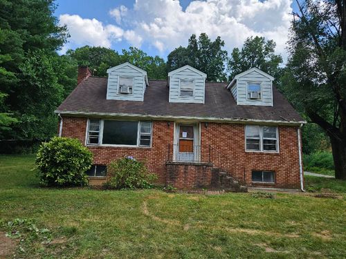 1050 Tower Rd, Blue Ridge, VA, 24064-3280 | Card Image