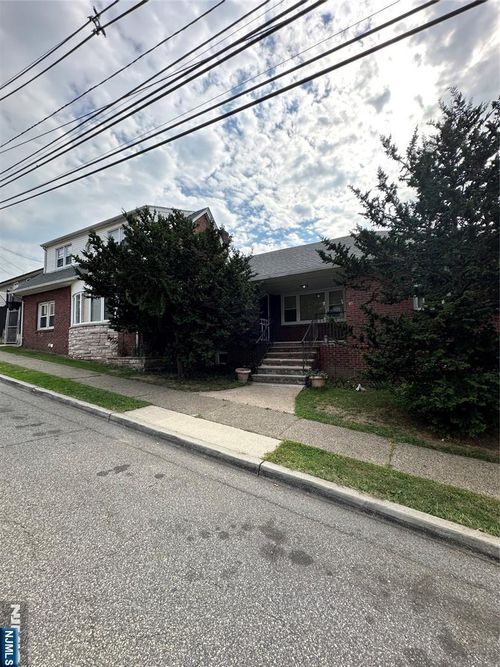 38 Malcolm Ave, Garfield, NJ, 07026-1522 | Card Image