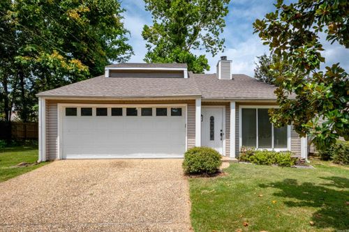 1614 Pickering Dr, Little Rock, AR, 72211-1614 | Card Image