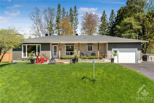 970 Meteor Ave, Navan, ON, K4B1N8 | Card Image