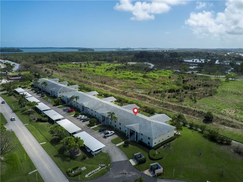 395-395 Grove Isle Cir, Vero Beach, FL, 32962-8525 | Card Image