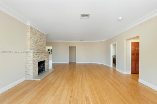 9457 Carlyle Ave, Surfside, FL, 33154-2445 | Card Image