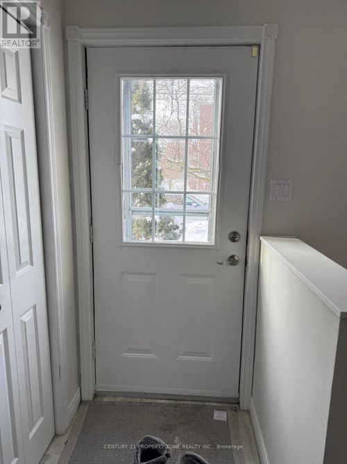 93 Borden St, Stratford, ON, N5A4R1 | Card Image