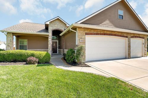 1212 N Hamilton Cir, Derby, KS, 67037-9062 | Card Image