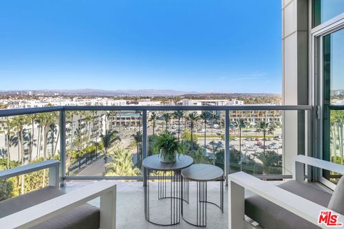 1608-13650 Marina Pointe Dr, Marina del Rey, CA, 90292-9297 | Card Image