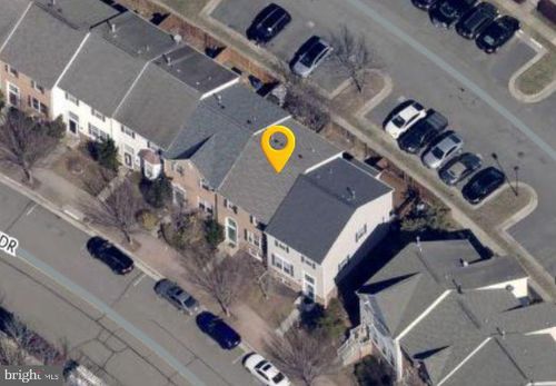 45010 University Dr, ASHBURN, VA, 20147-2752 | Card Image