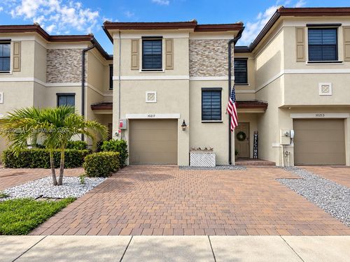 10217 Sw 231st Ln, Miami, FL, 33190-1995 | Card Image