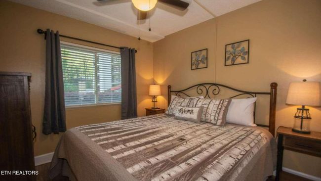 101 - 102 Baskins Creek Byp, Condo with 2 bedrooms, 2 bathrooms and null parking in Gatlinburg TN | Image 12