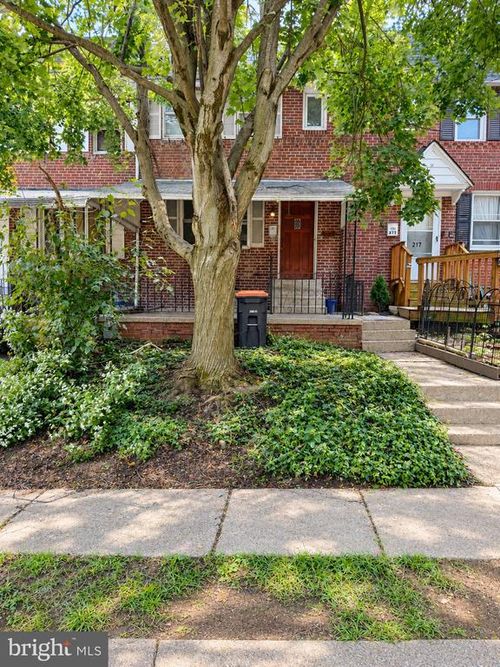 219 Houston St, CHESTER, PA, 19013-4701 | Card Image