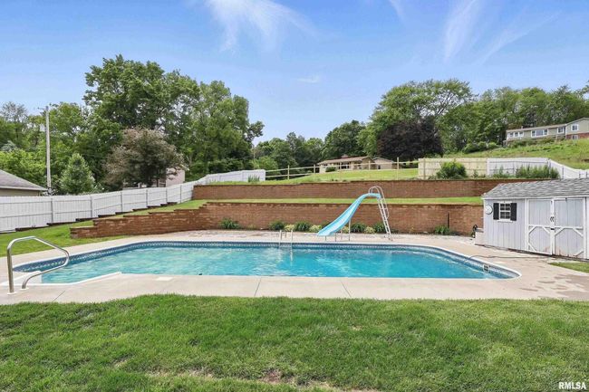 21704 283 Rd Ave, House other with 4 bedrooms, 3 bathrooms and null parking in Le Claire IA | Image 46