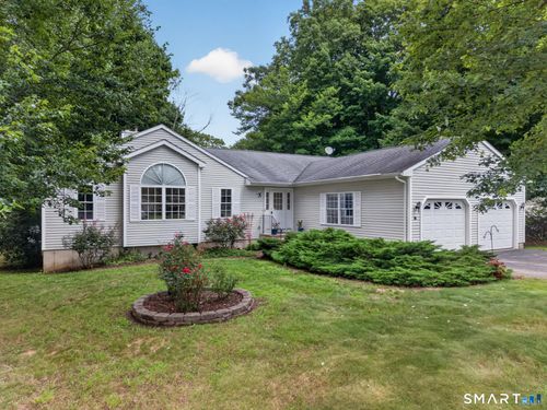 11 John W Luty Dr, Oakdale, CT, 06370-1681 | Card Image