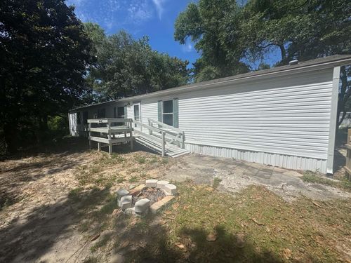 18 Adams St, Freeport, FL, 32439-3910 | Card Image