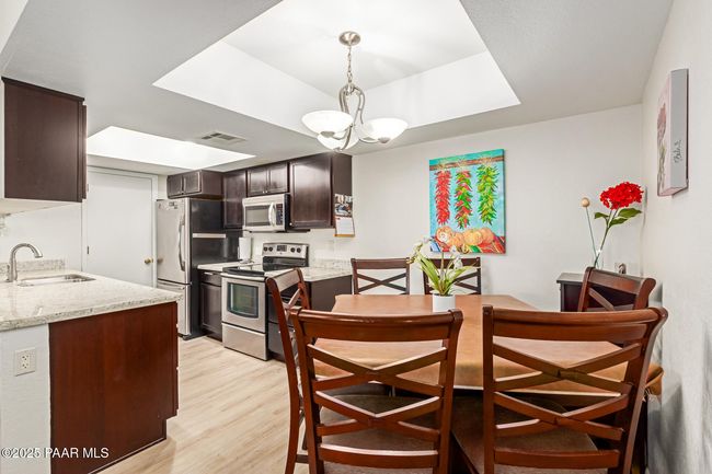 Dining Area | Image 6