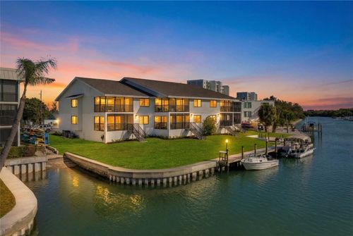3b-9226 Midnight Pass Rd, Sarasota, FL, 34242-2928 | Card Image