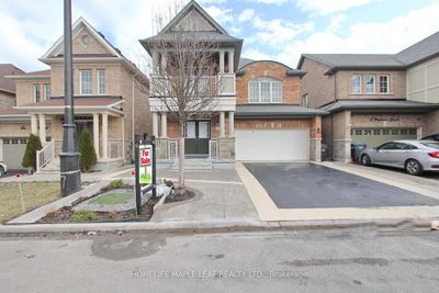 7 Vontress St, House other with 4 bedrooms, 4 bathrooms and 6 parking in Brampton ON | Image 1